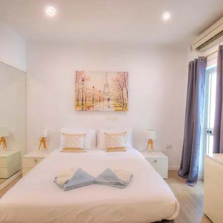 Spacious 4 Bedrooms With Sea View Balcony Goslm-3 アパート スリーマ