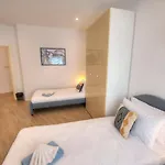 Apartment Spacious 4 Bedrooms With Sea View Balcony Goslm-3 Sliema