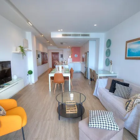 Spacious 4 Bedrooms With Sea View Balcony Goslm-3 *