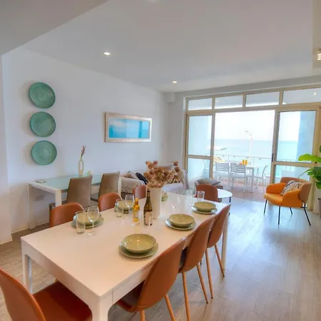 Daire Spacious 4 Bedrooms With Sea View Balcony Goslm-3