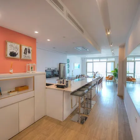 Spacious 4 Bedrooms With Sea View Balcony Goslm-3 Διαμέρισμα Σλιέμα