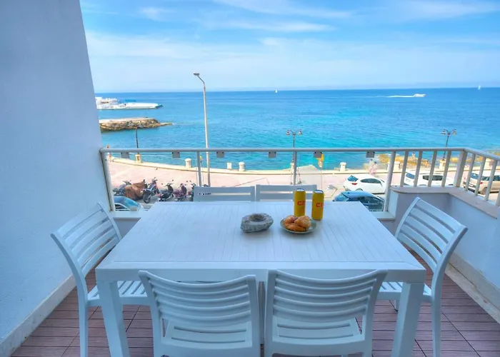 Spacious 4 Bedrooms With Sea View Balcony Goslm-3 Διαμέρισμα *