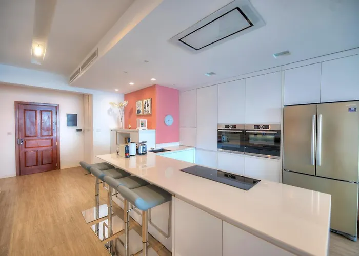 Spacious 4 Bedrooms With Sea View Balcony Goslm-3 * Σλιέμα