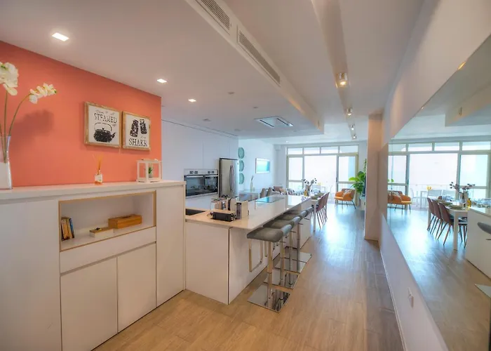 Spacious 4 Bedrooms With Sea View Balcony Goslm-3 Apartment Sliema