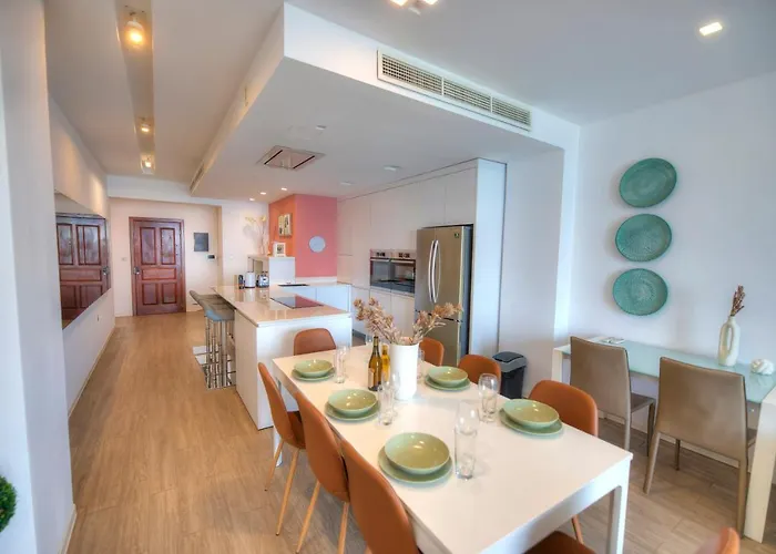 Διαμέρισμα Spacious 4 Bedrooms With Sea View Balcony Goslm-3