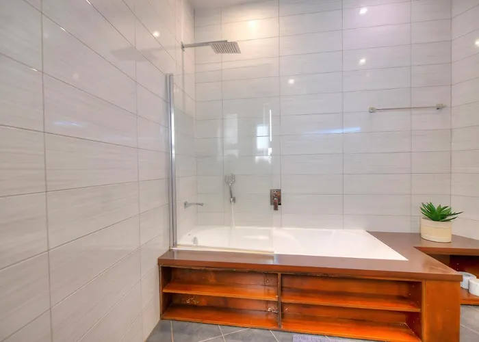 Διαμέρισμα Spacious 4 Bedrooms With Sea View Balcony Goslm-3